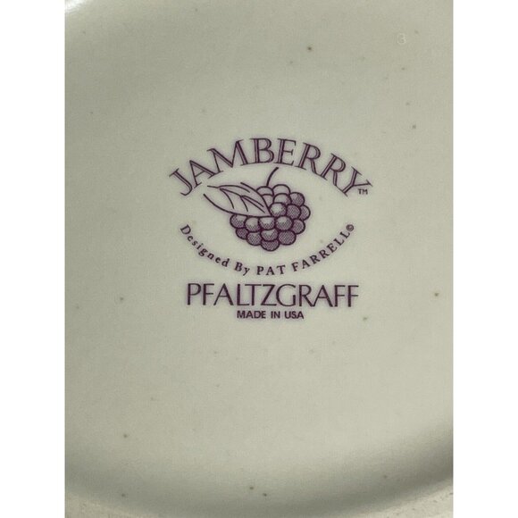 Retired Pfaltzgraff Jamberry Holiday Leaf Dish Christmas Design - Picture 5 of 5